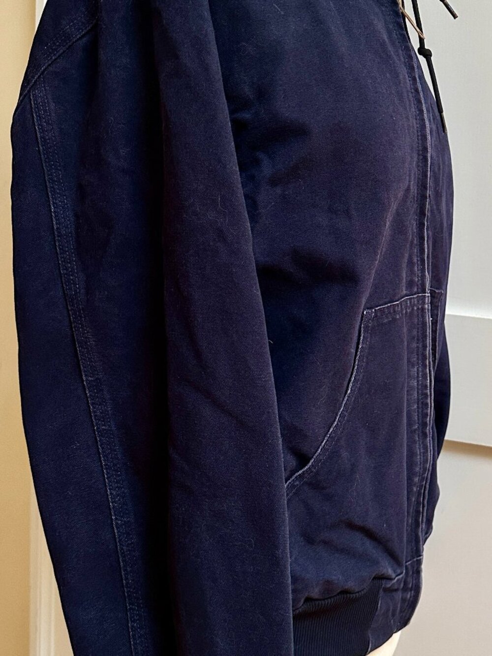 Carhartt Navy Blue Full Zip Hooded Work Coat J25 MDT Size: M Excellent Condition - Picture 2 of 16